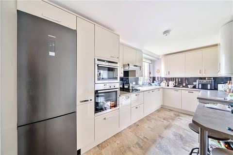 2 bedroom apartment for sale, Gordon Avenue, Stanmore, London