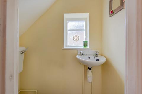 39 Orchard Way, Reigate, RH2 8DS