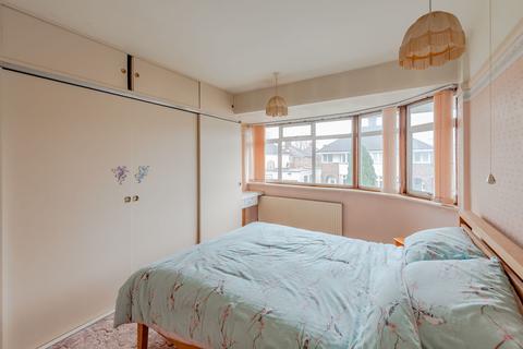 39 Orchard Way, Reigate, RH2 8DS