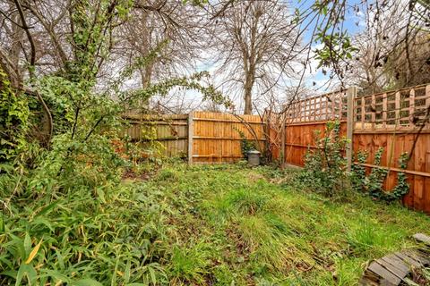 70 Carr Road, Walthamstow, London, E17 5EN