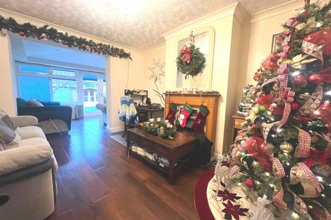3 Braintree Close, Luton, LU4 0QX
