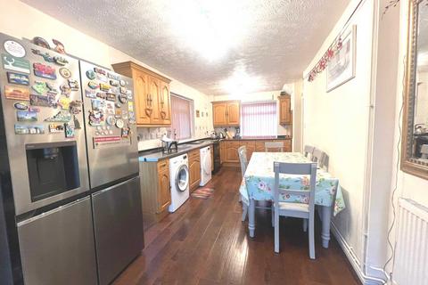 3 Braintree Close, Luton, LU4 0QX
