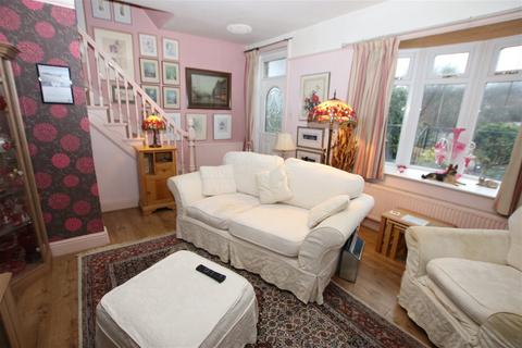 2 bedroom end of terrace house for sale, Wakefield Road, Denby Dale, Huddersfield, HD8 8RX