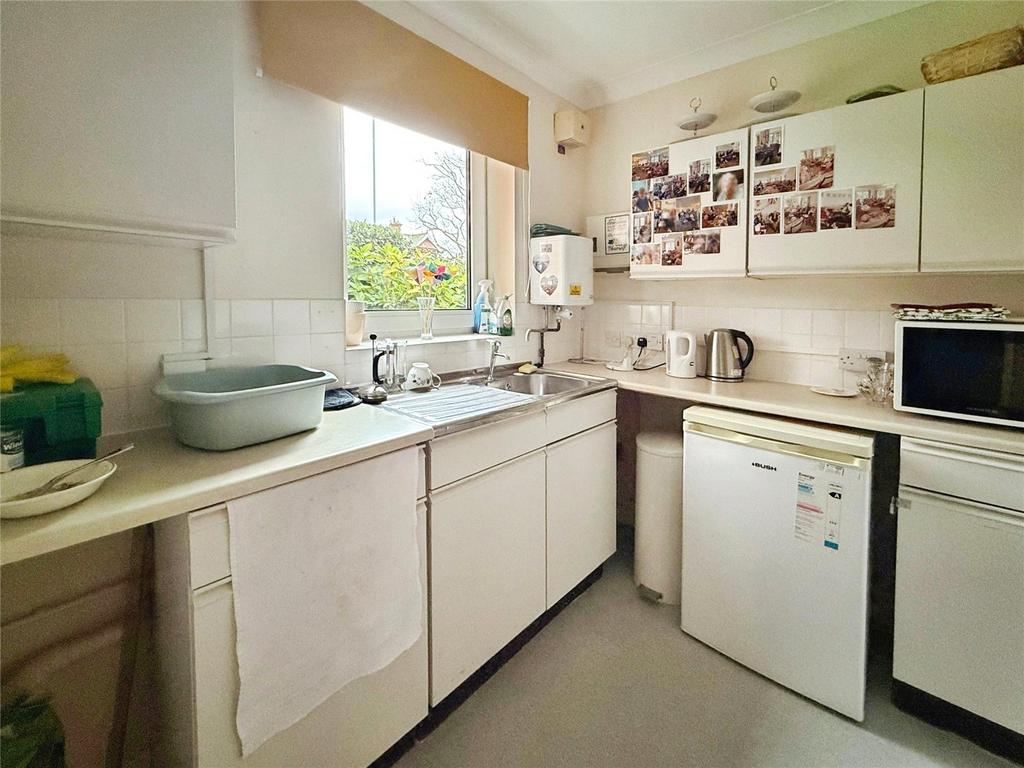 Communal Kitchen