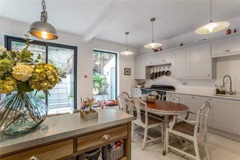 14 Cornwallis Avenue, Bristol, BS8 4PP