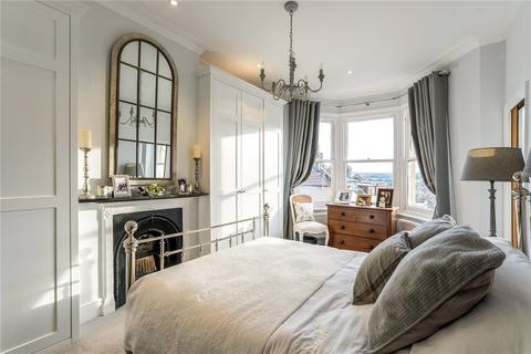14 Cornwallis Avenue, Bristol, BS8 4PP