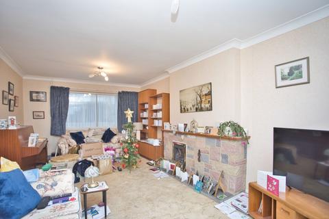 132 Downs Road, Folkestone, CT19 5PX