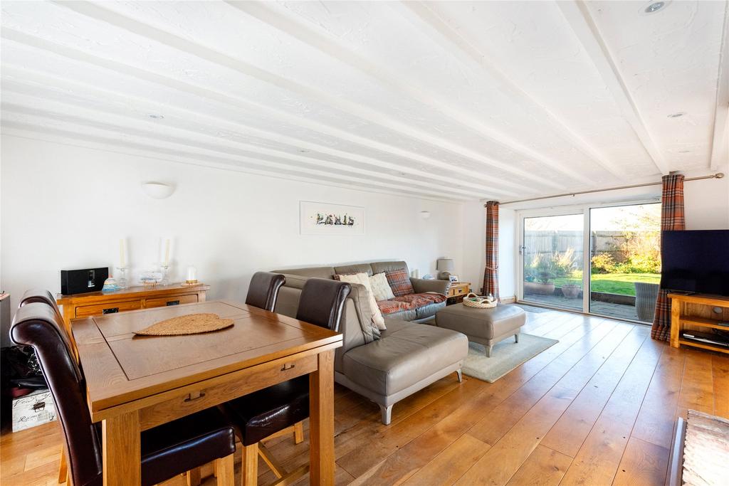 Sitting/Dining Room