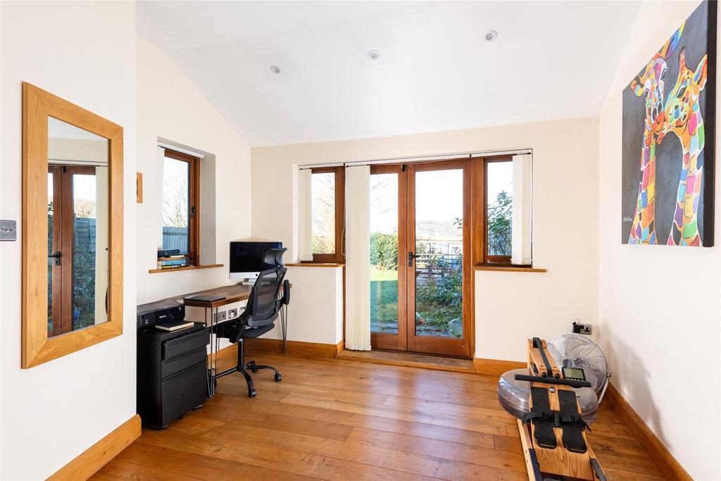 Family Room/Bedroom