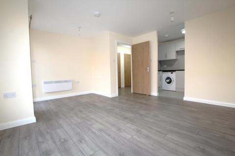 2 bedroom apartment to rent, Hirst Crescent, Wembley