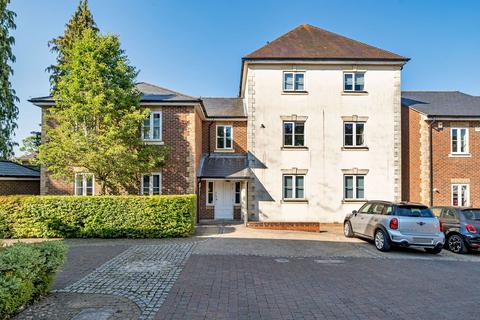 2 bedroom flat for sale - Loyd Lindsay Square, Winchester, SO22