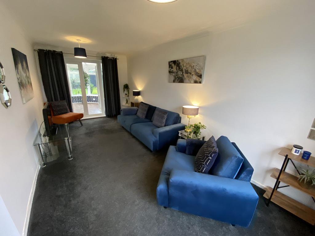 Waveney Gardens, Stanley, Durham, DH9 7NG 2 bed semidetached house for