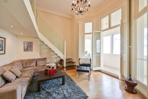 2 bedroom flat for sale, Queens Gate, South Kensington, London, SW7