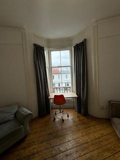 4 bedroom end of terrace house to rent, Powis Road, Brighton BN1