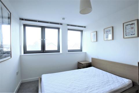 2 bedroom flat for sale - Beeston Road, Beeston, Leeds, LS11