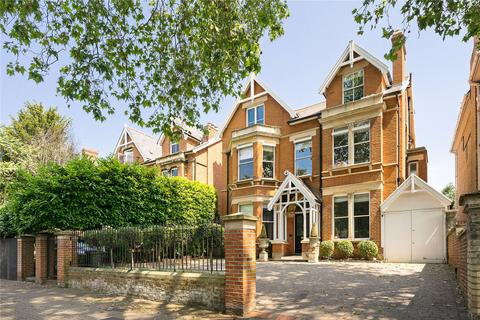 5 bedroom detached house to rent, Kew Road, Richmond, TW9