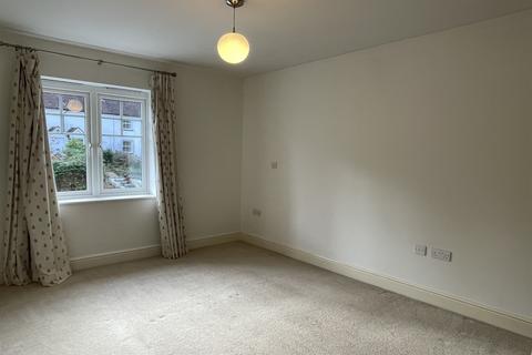 2 bedroom flat to rent, Kings Road, Haslemere, GU27