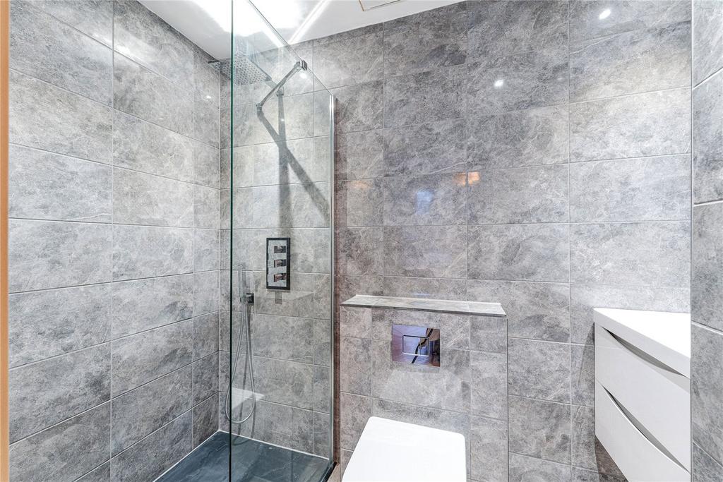 En Suite Shower Room