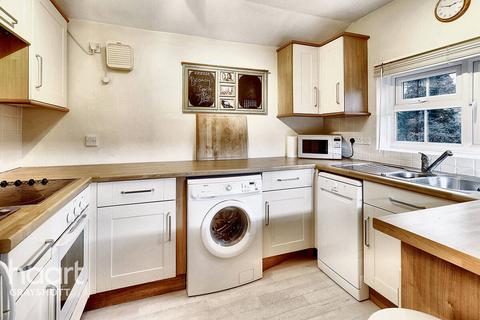 1 bedroom apartment for sale, The Moorings, Hindhead