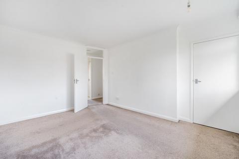 34 Cadogan Court, Sutton, SM2 6LN