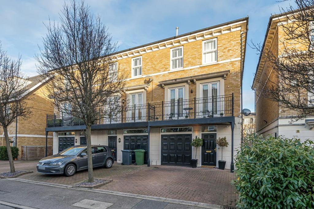 Whitstone Lane, Beckenham 3 bed end of terrace house for sale £750,000