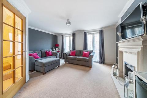 15 Whitstone Lane, Beckenham, BR3 3GY