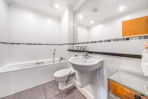 15 Whitstone Lane, Beckenham, BR3 3GY