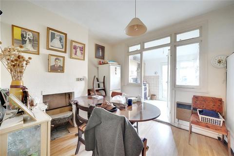 28 Woodgrange Terrace, Enfield, EN1 1JE