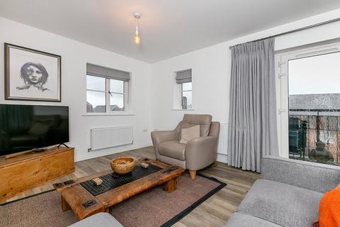 2 bedroom apartment for sale, Webber Street, HORLEY, Surrey, RH6