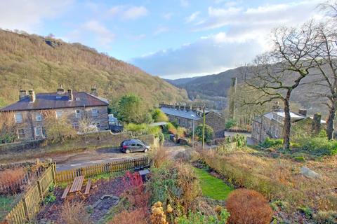 6 Glen View Road, Hebden Bridge, HX7 6DA