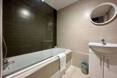 2 bedroom flat to rent, Buccleuch Street, Garnethill, Glasgow, G3
