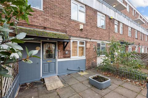 Flat 16, Fellows Court Weymouth Terrace, London, E2 8LP