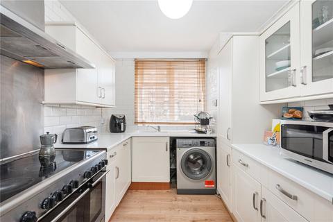 Flat 16, Fellows Court Weymouth Terrace, London, E2 8LP