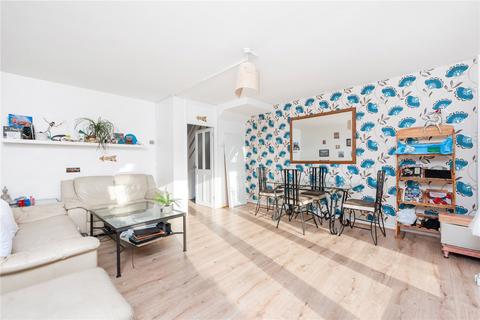Flat 16, Fellows Court Weymouth Terrace, London, E2 8LP