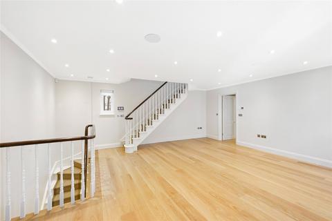 3 bedroom terraced house to rent, Kinnerton Street, Knightsbridge, London