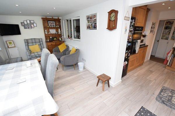 Dining room into the kitchen