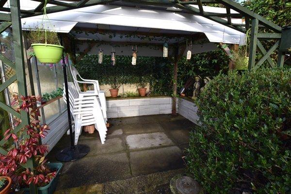 Covered seating area