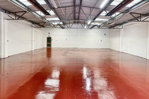 Warehouse to rent, Vastre Industrial Estate, Llanidloes SY16