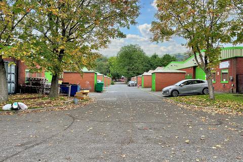 Industrial unit to rent, Vastre Industrial Estate, Welshpool SY16