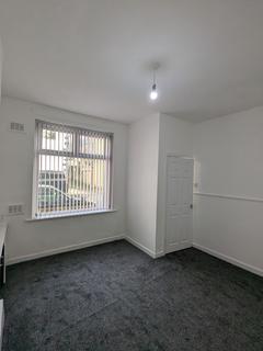 2 bedroom terraced house to rent, Grey Street, Burnley BB10