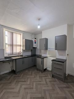 2 bedroom terraced house to rent, Grey Street, Burnley BB10