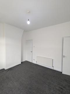 2 bedroom terraced house to rent, Grey Street, Burnley BB10