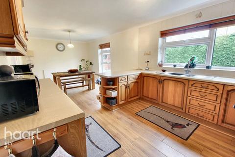 4 bedroom detached bungalow for sale, White House Road, Little Ouse