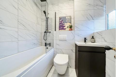 80 Weydown Close, London, SW19 6JQ