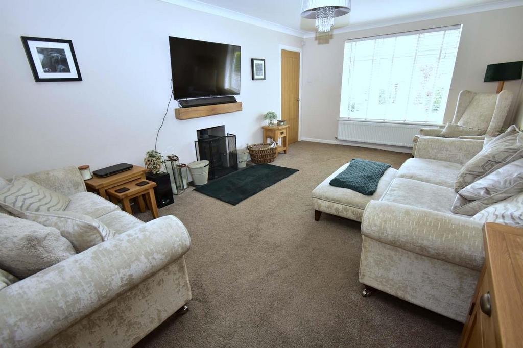 Shakespeare Road, Wimborne, Dorset, BH21 4 bed detached house £650,000