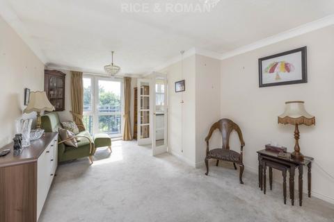 2 bedroom retirement property for sale, The Parade, Epsom KT18