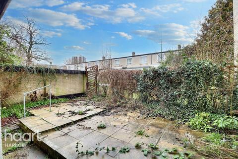 35 Old Orchard, Harlow, CM18 6YG