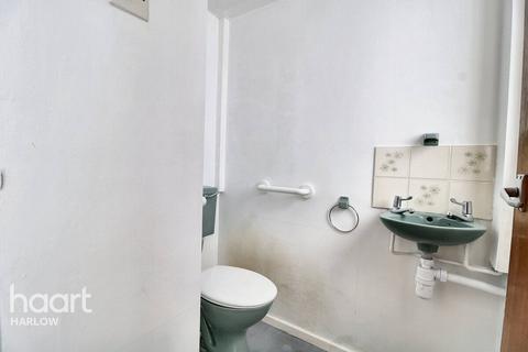 35 Old Orchard, Harlow, CM18 6YG
