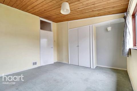 35 Old Orchard, Harlow, CM18 6YG