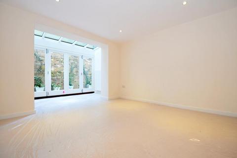 1 bedroom flat for sale, Fulham Road, Fulham